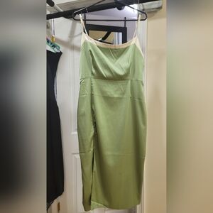 Elegant Green Midi Dress